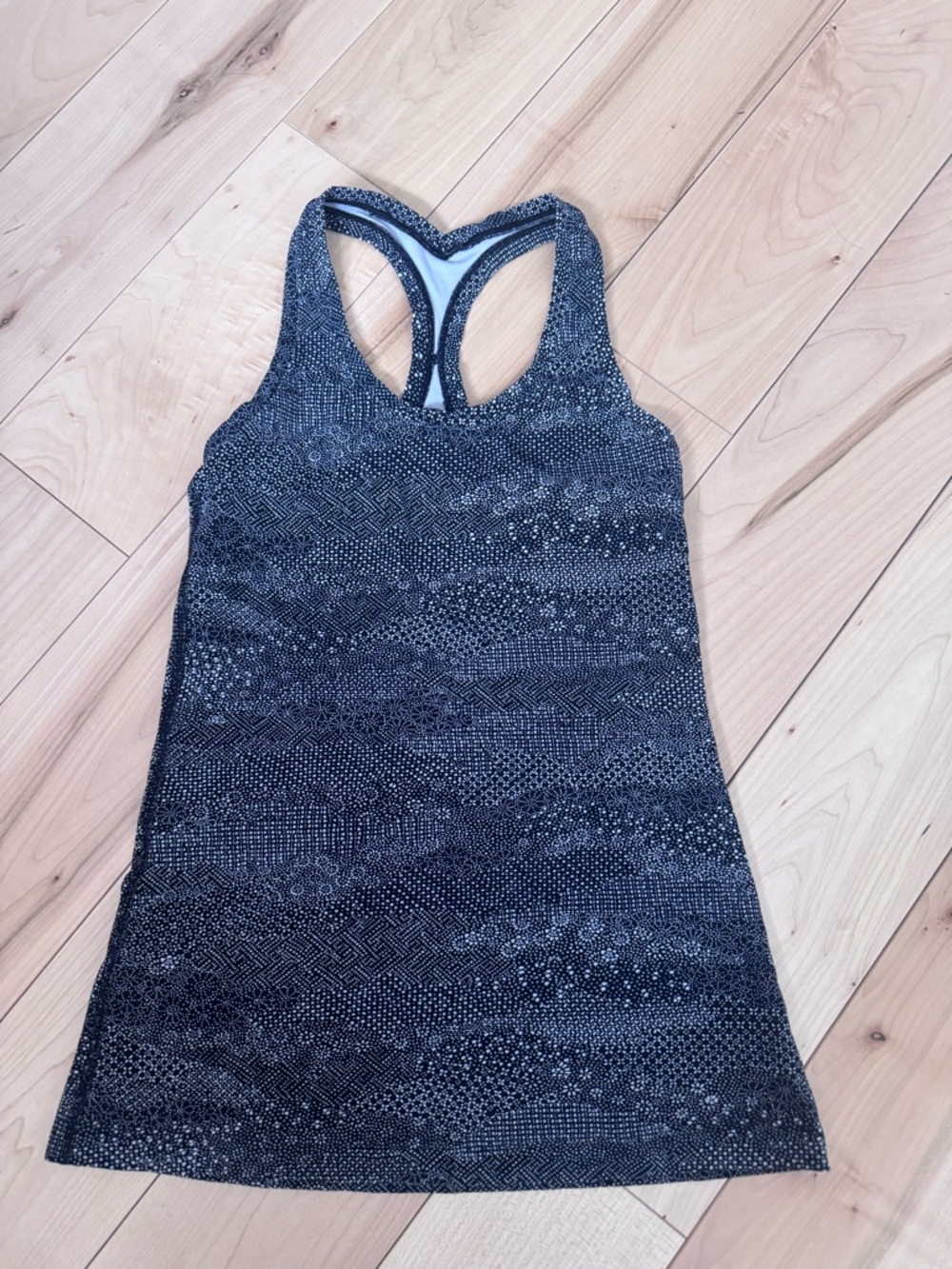 Lululemon Cool‎ Racerback II Nulu Tank Meisai White/Black